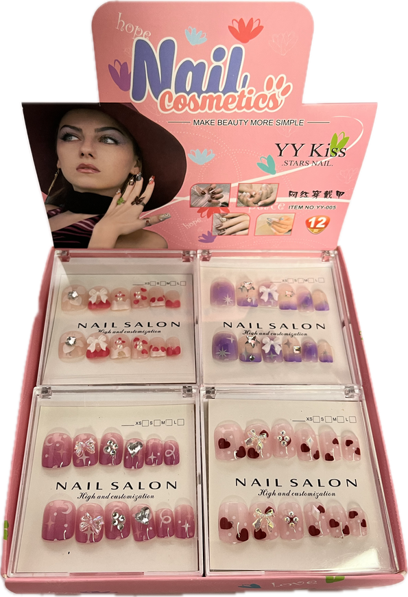 Set Uñas Postizas Decoradas Caja Acrílica x 12 (copia)